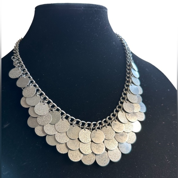 Vintage Bohemian round Coin design
SilverTone Bib Necklace - Picture 1 of 6